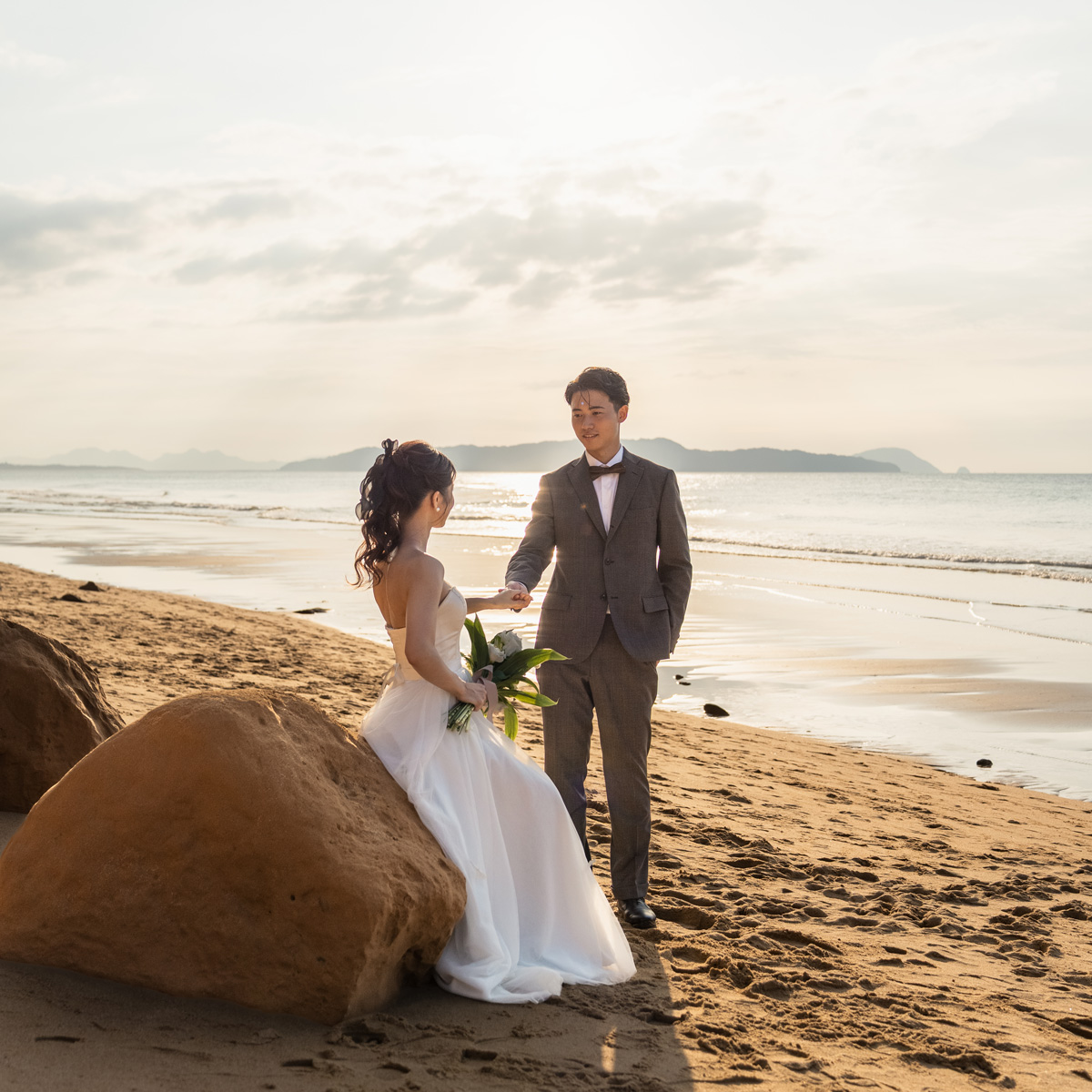 街と奈多海岸での前撮りムービー - ふたりの物語